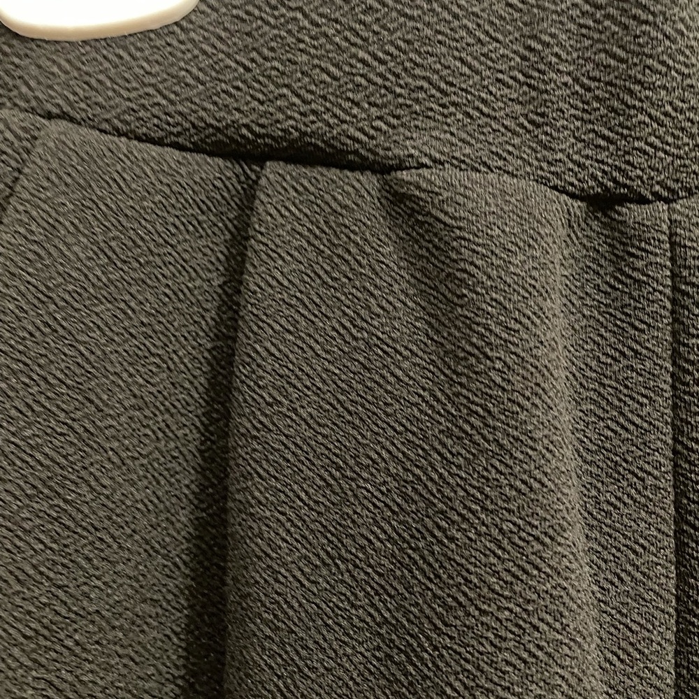 Black pants - Picture 2 of 2